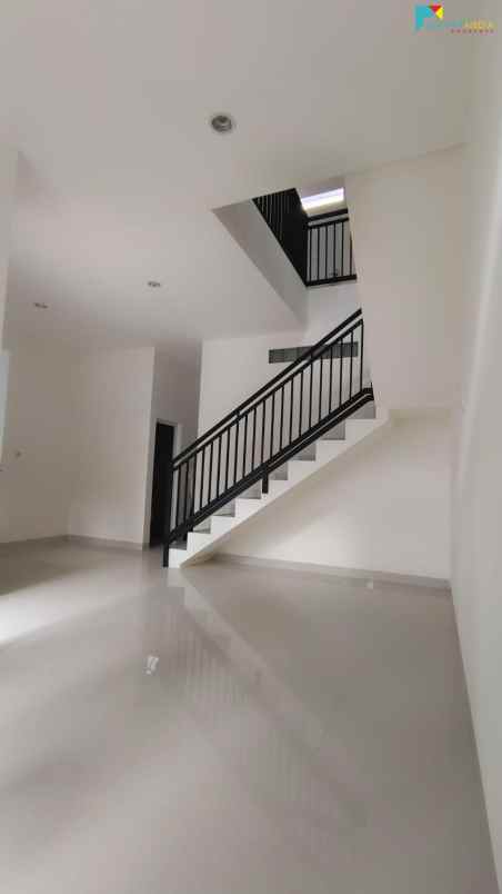 dijual rumah galaxy city pekayon bekasi