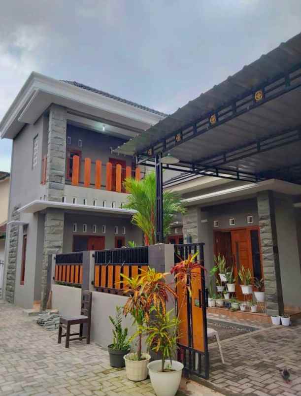 dijual rumah gentingan rt 01 rw 05