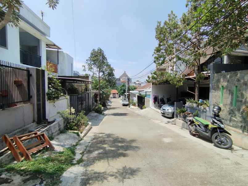 dijual rumah girimekar permai