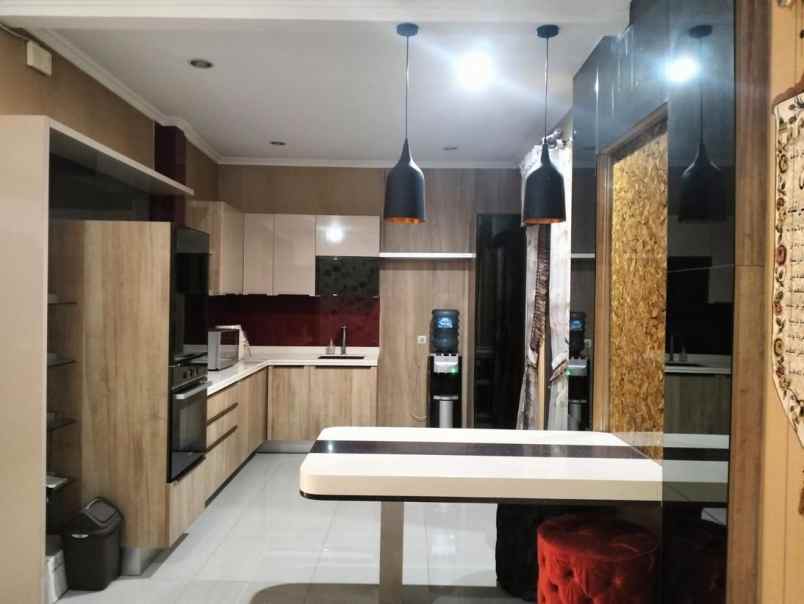 dijual rumah graceland antapani bandung