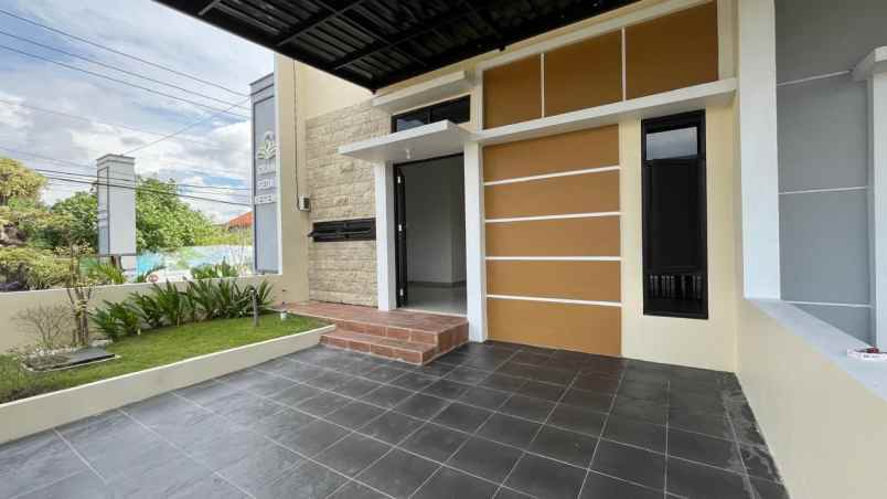 dijual rumah grand sedati