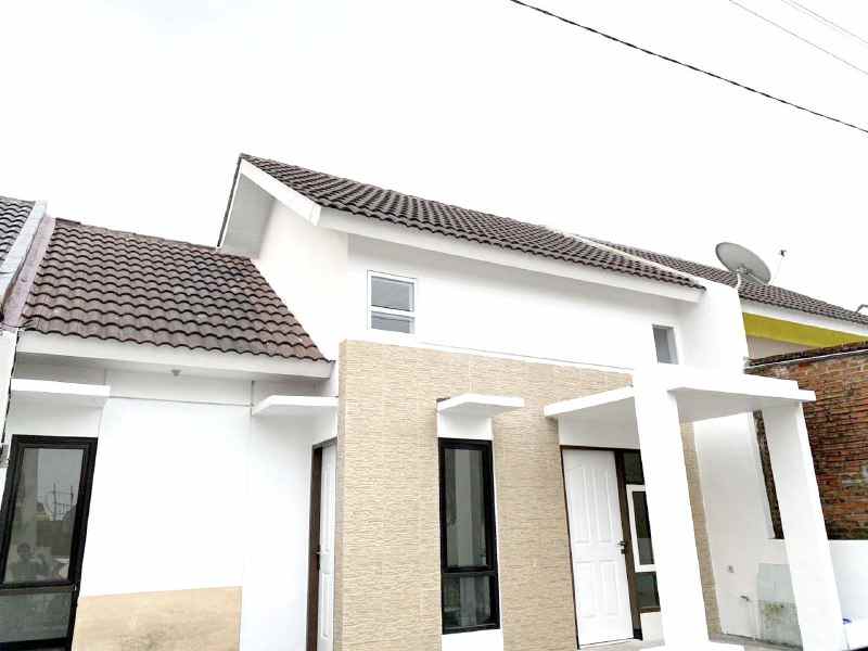 dijual rumah grand surya