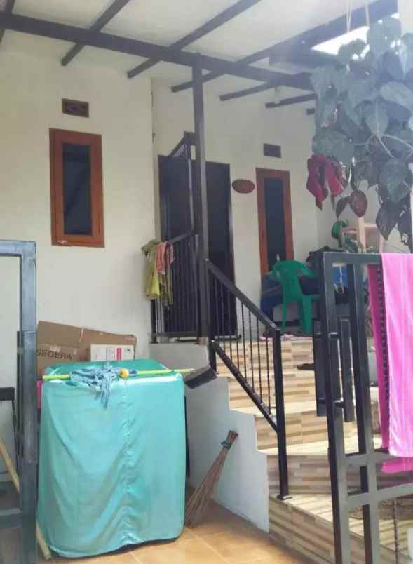 dijual rumah griya winaya