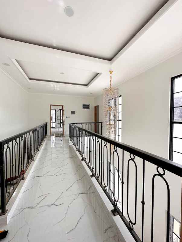 dijual rumah jagakarsa