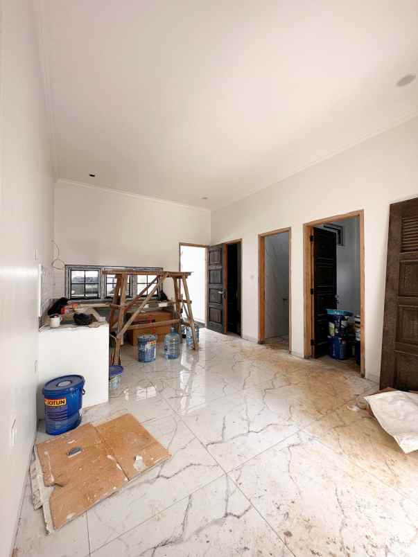 dijual rumah jagakarsa