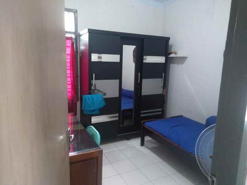 dijual rumah jaka sampurna