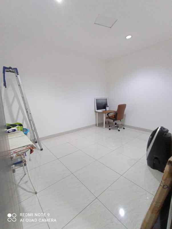 dijual rumah jakarta garden city