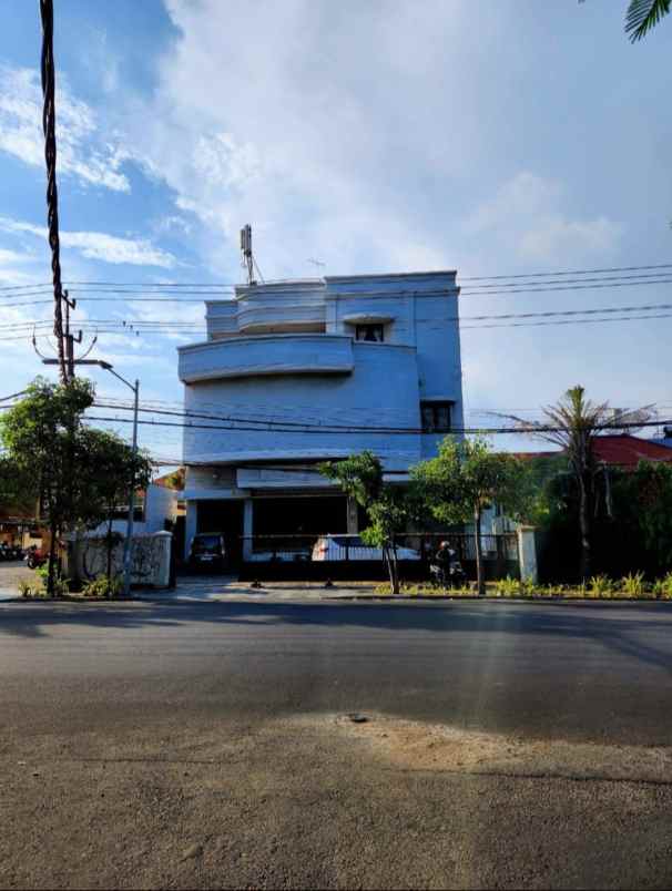 dijual rumah jalan ambengan