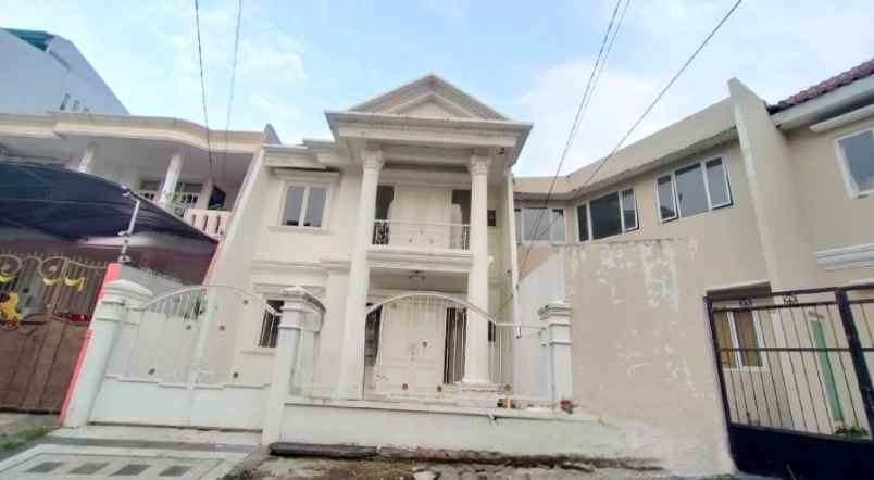 dijual rumah jalan darmo permai selatan