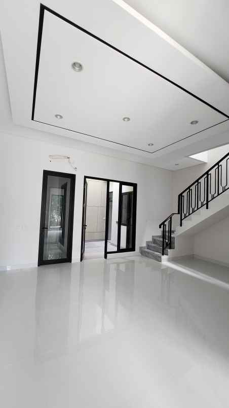 dijual rumah jalan darmo permai selatan