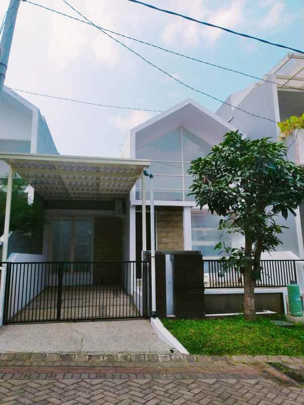 dijual rumah jalan dieng atas loanden