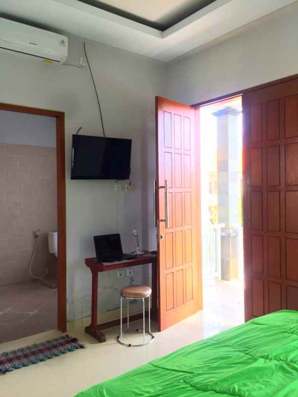 dijual rumah jalan drupadi renon