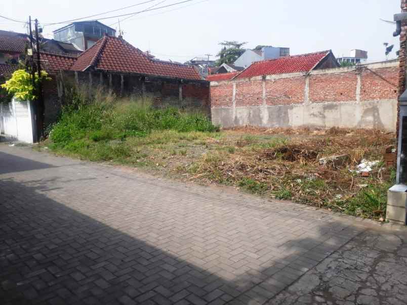 dijual rumah jalan duta parahyangan