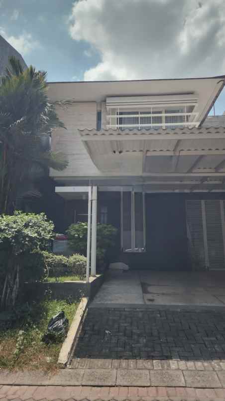 dijual rumah jalan grand eastwood