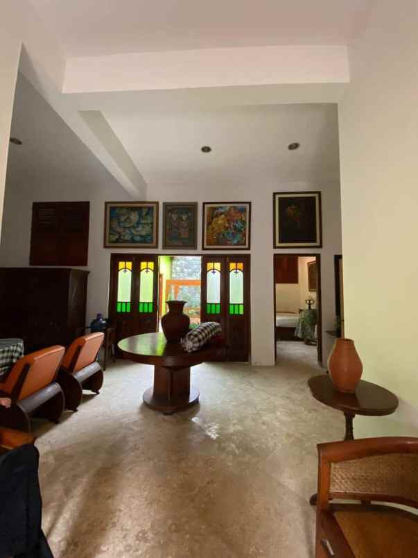 dijual rumah jalan kaliurang km 9