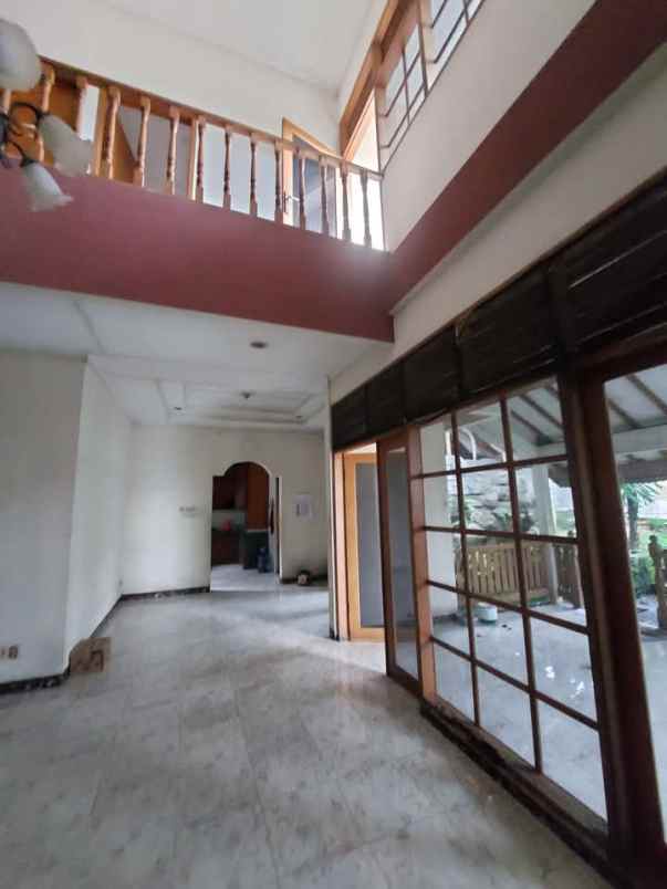 dijual rumah jalan kemiri beji depok