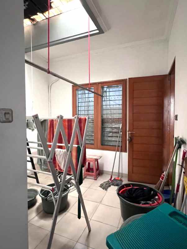 dijual rumah jalan letjen mt haryono