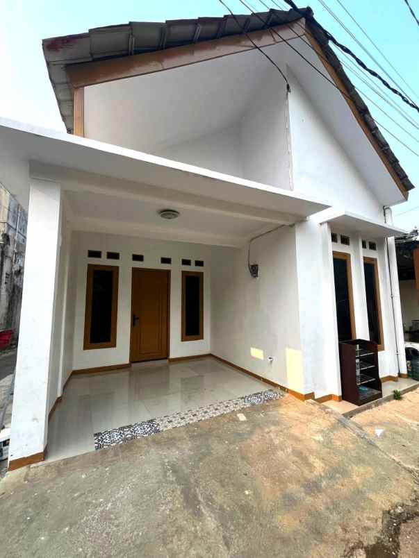 dijual rumah jalan manggis