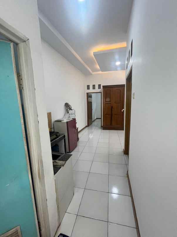 dijual rumah jalan manggis