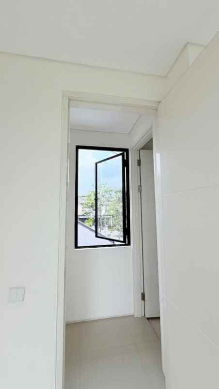 dijual rumah jalan northwest hill