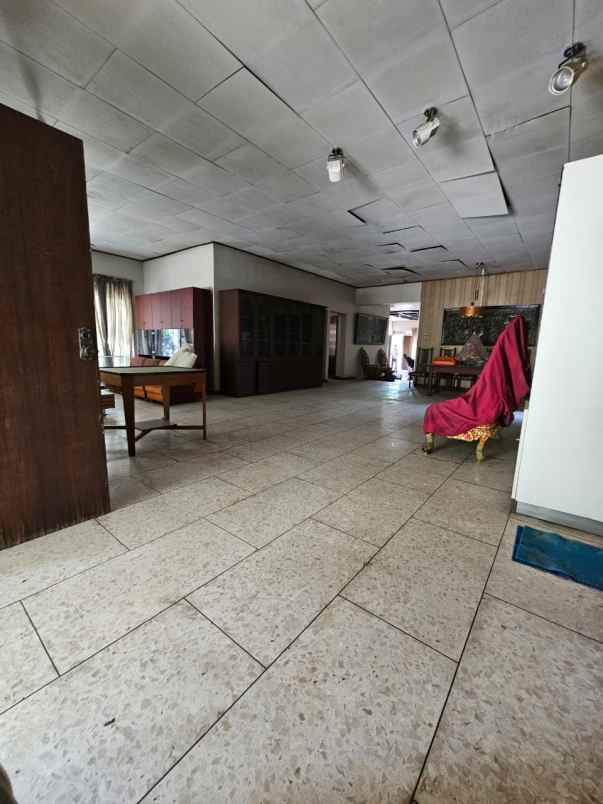 dijual rumah jalan panglima sudirman