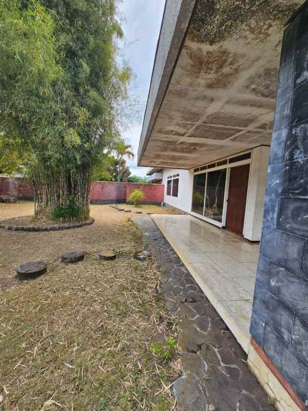 dijual rumah jalan panglima sudirman