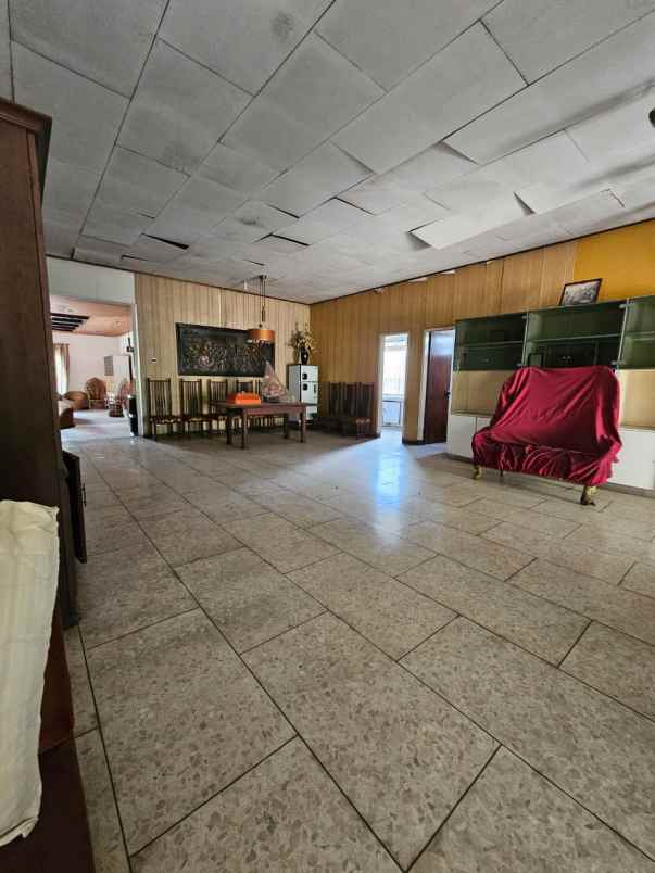 dijual rumah jalan panglima sudirman