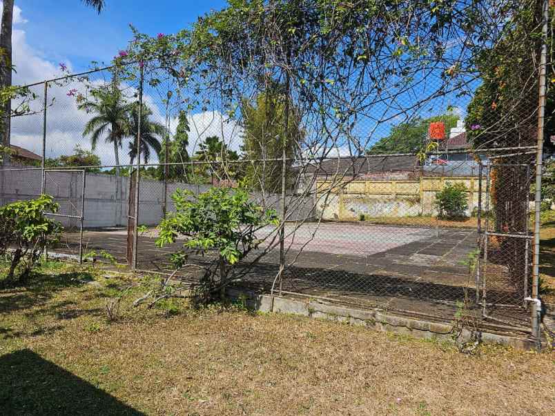 dijual rumah jalan panglima sudirman