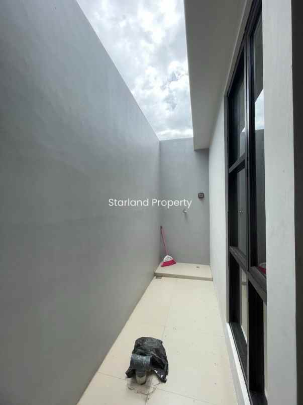 dijual rumah jalan raya ciater bsd city