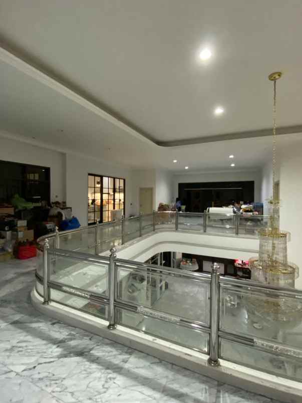 dijual rumah jalan raya dharma husada indah