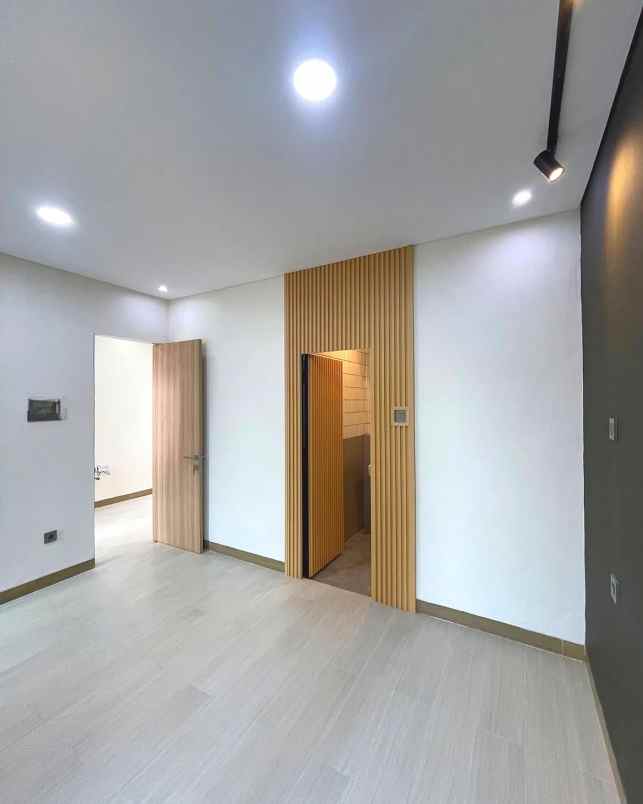 dijual rumah jalan raya pondok cabe