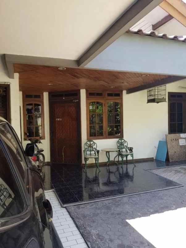 dijual rumah jalan raya sukomanunggal jaya