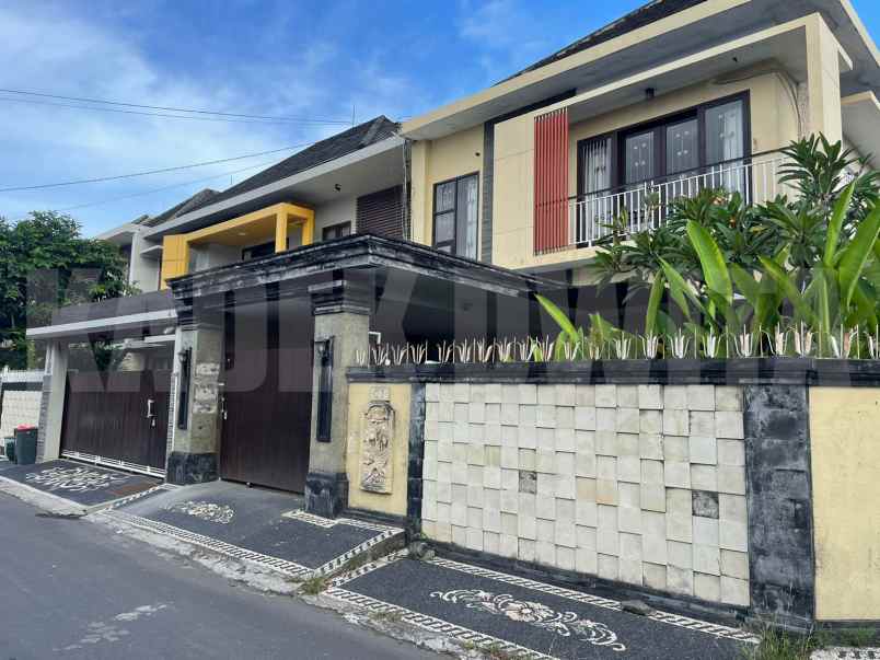 dijual rumah jalan tukad badung