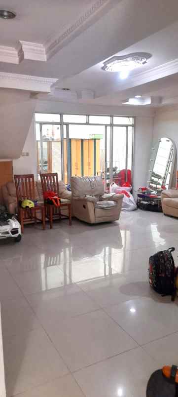 dijual rumah janur elok kelapa gading