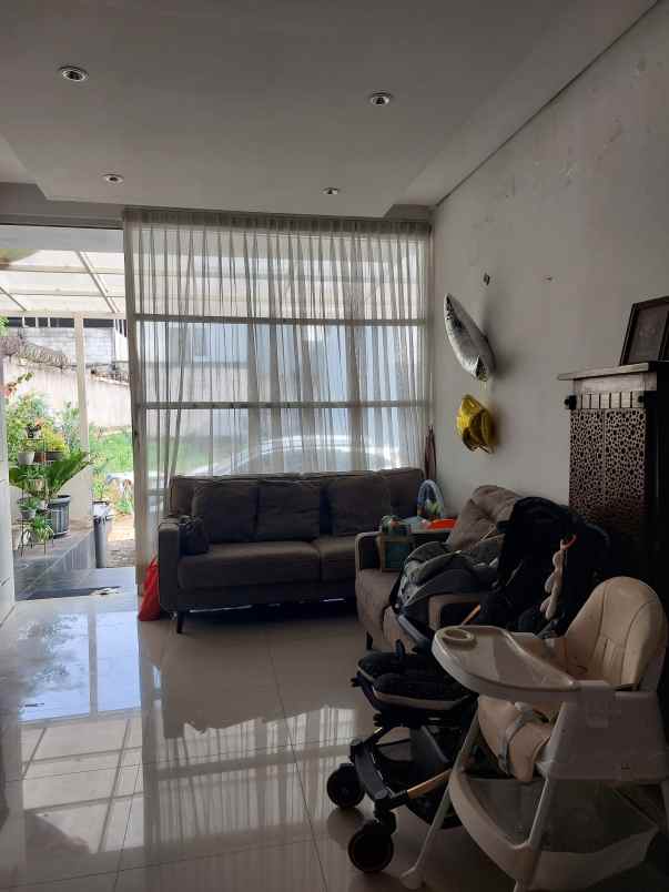 dijual rumah jati bening