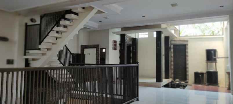 dijual rumah jatimakmur