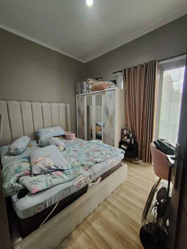 dijual rumah jatiwaringin