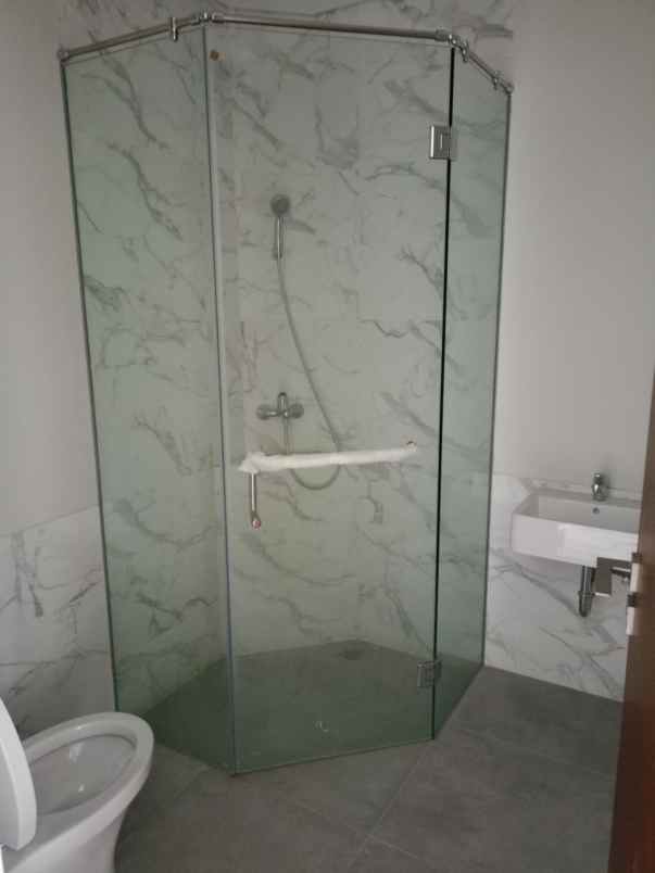 dijual rumah jl buah batu