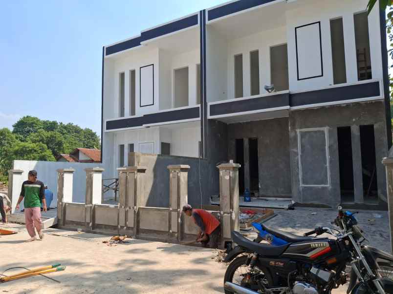 dijual rumah jl caringin mustika sari