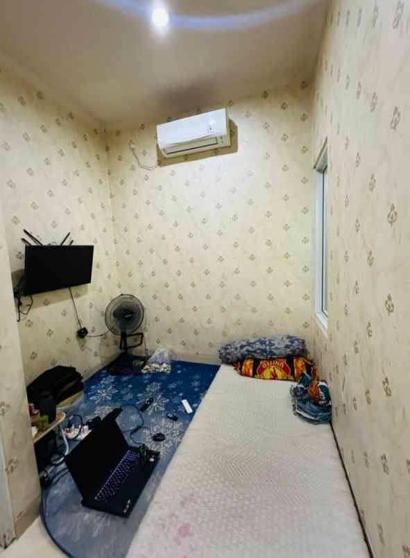 dijual rumah jl cempaka putih tengah