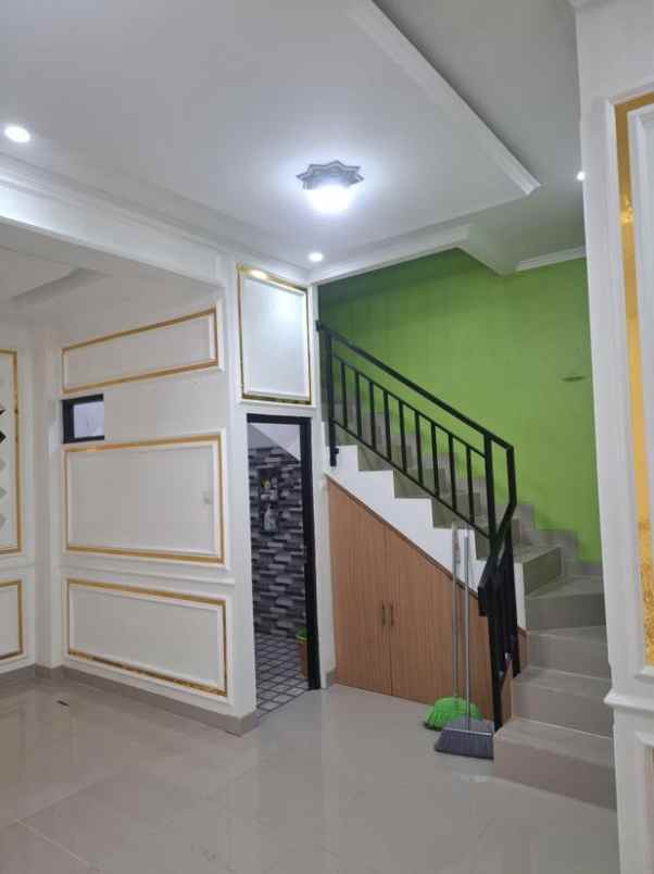 dijual rumah jl ciganitri