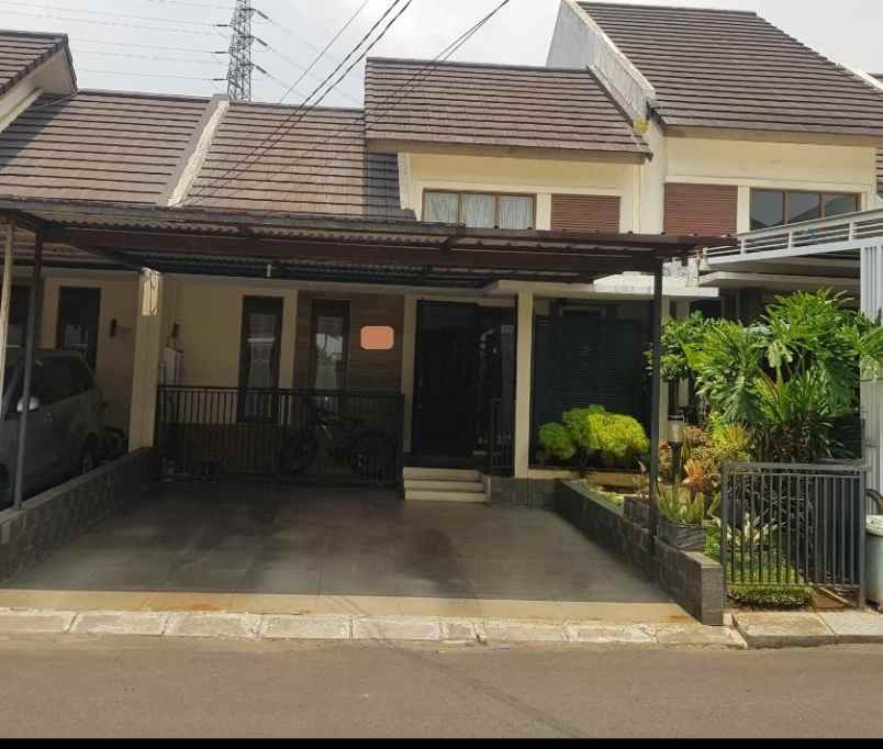 dijual rumah jl cihanjuang