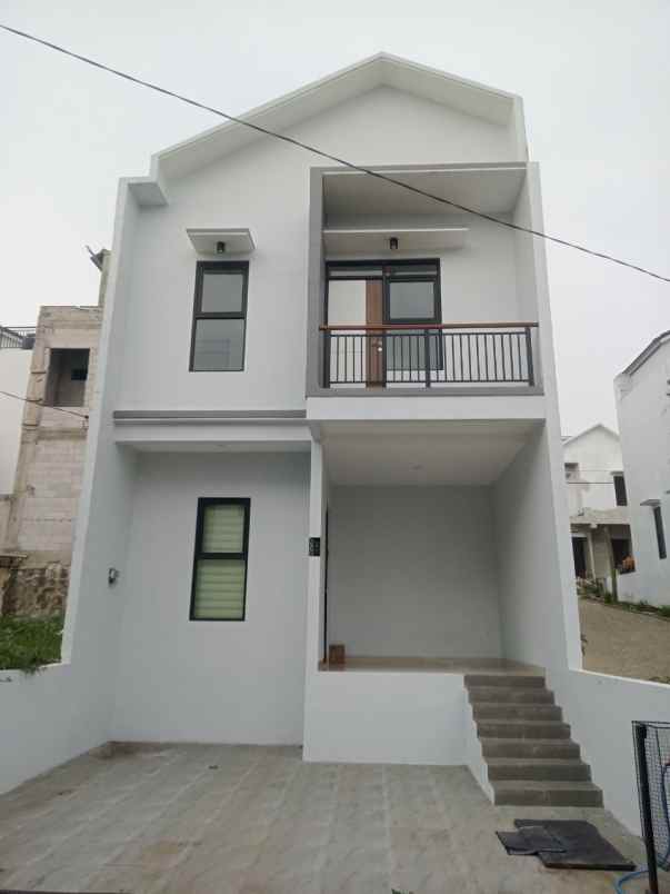 dijual rumah jl cijamil ngamprah