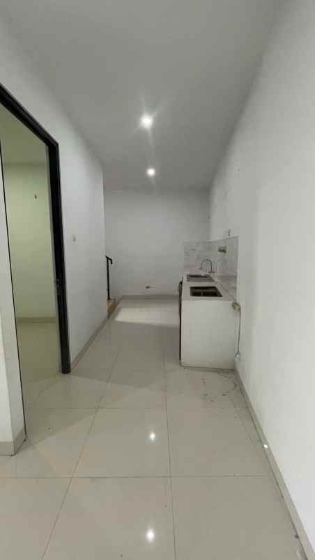 dijual rumah jl cilangkap baru pd