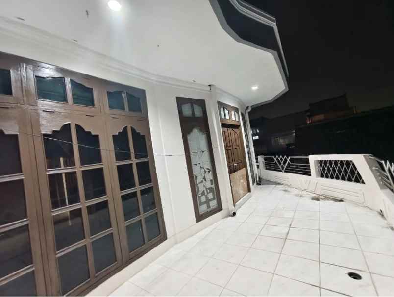 dijual rumah jl garuda