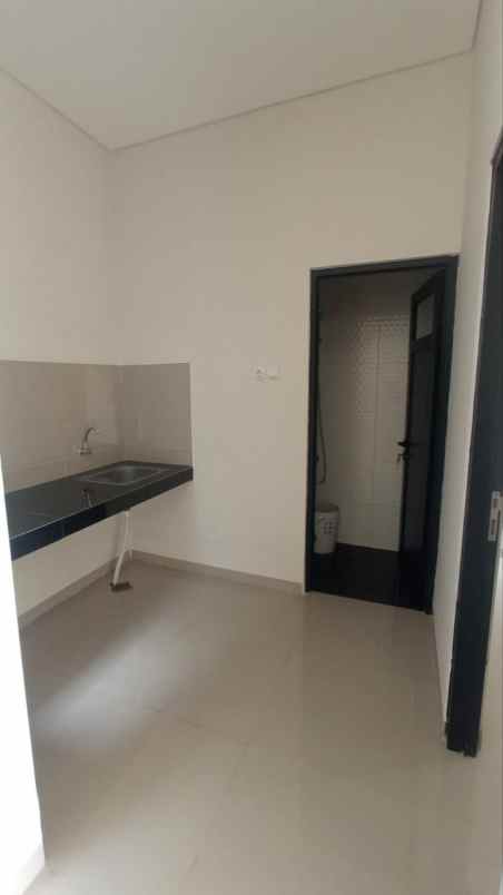 dijual rumah jl h imun jatiasih kec