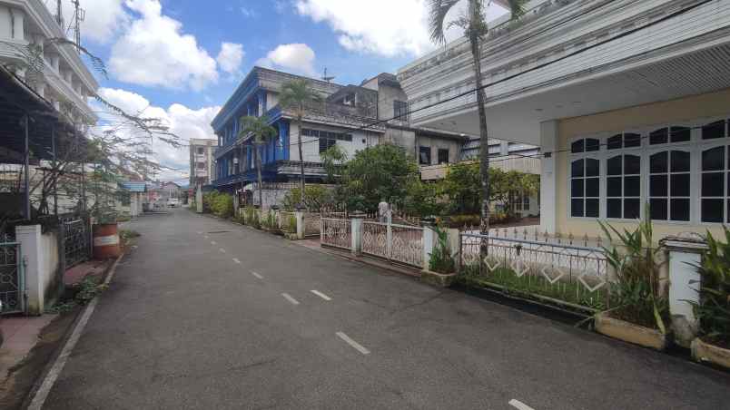 dijual rumah jl imam bonjol gg sakura