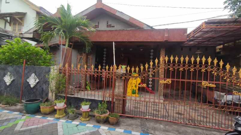 dijual rumah jl kapten dulasim gresik