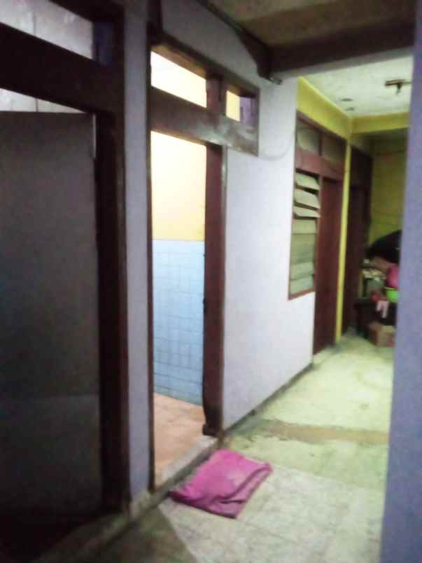 dijual rumah jl kapten dulasim gresik