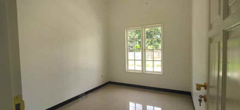 dijual rumah jl kebagusan